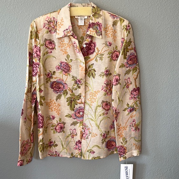 Pendleton Tops - NWT vintage Pendleton linen silk blouse floral pattern never worn size M petite